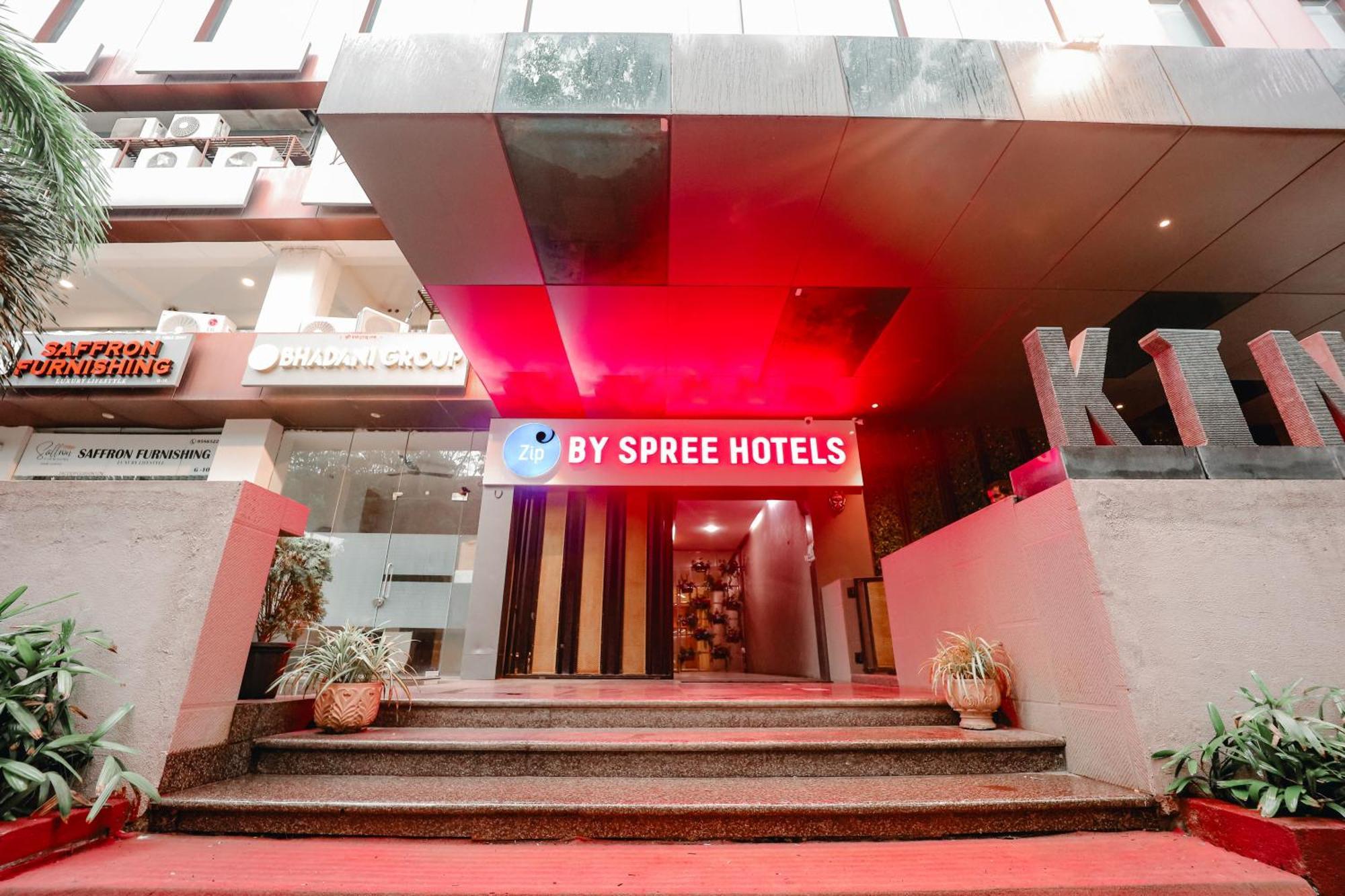 Zip By Spree Hotels Сурат Екстериор снимка